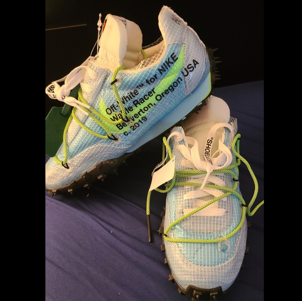 Shoes - Picture 2 of 2